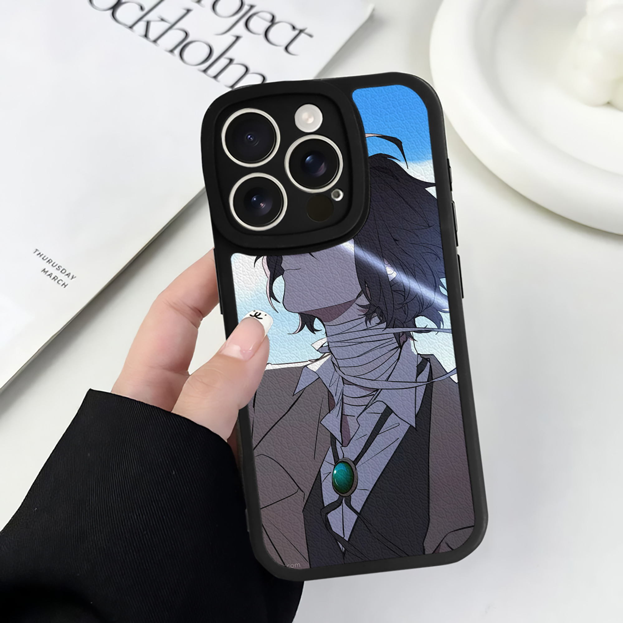 （画像用） 文豪ストレイドッグス Bungo Stray Dogs 【iPhone 16シリーズ対応】シリコンスマホケース（レザー調） 材質：シリコン